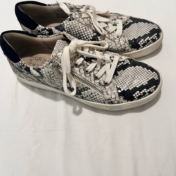 Naturalizer Shoes - Naturalizer Black‎ and White Snakeskin Sneakers